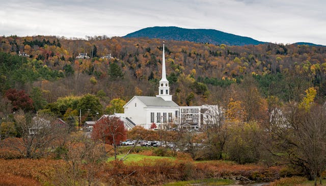 New Hampshire Volleyball