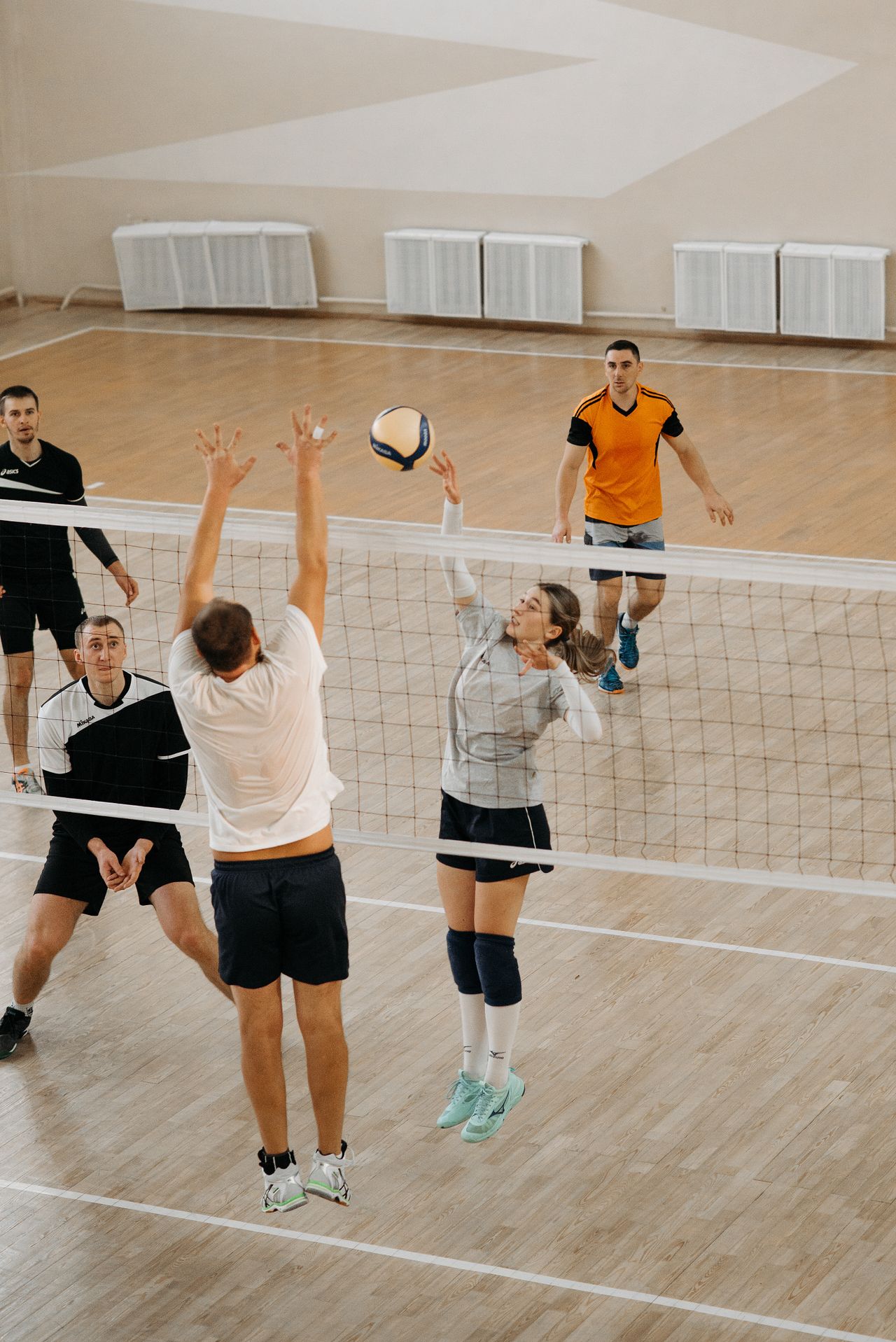The 6–2 Offense and Why Volleyball Teams Use Two Setters